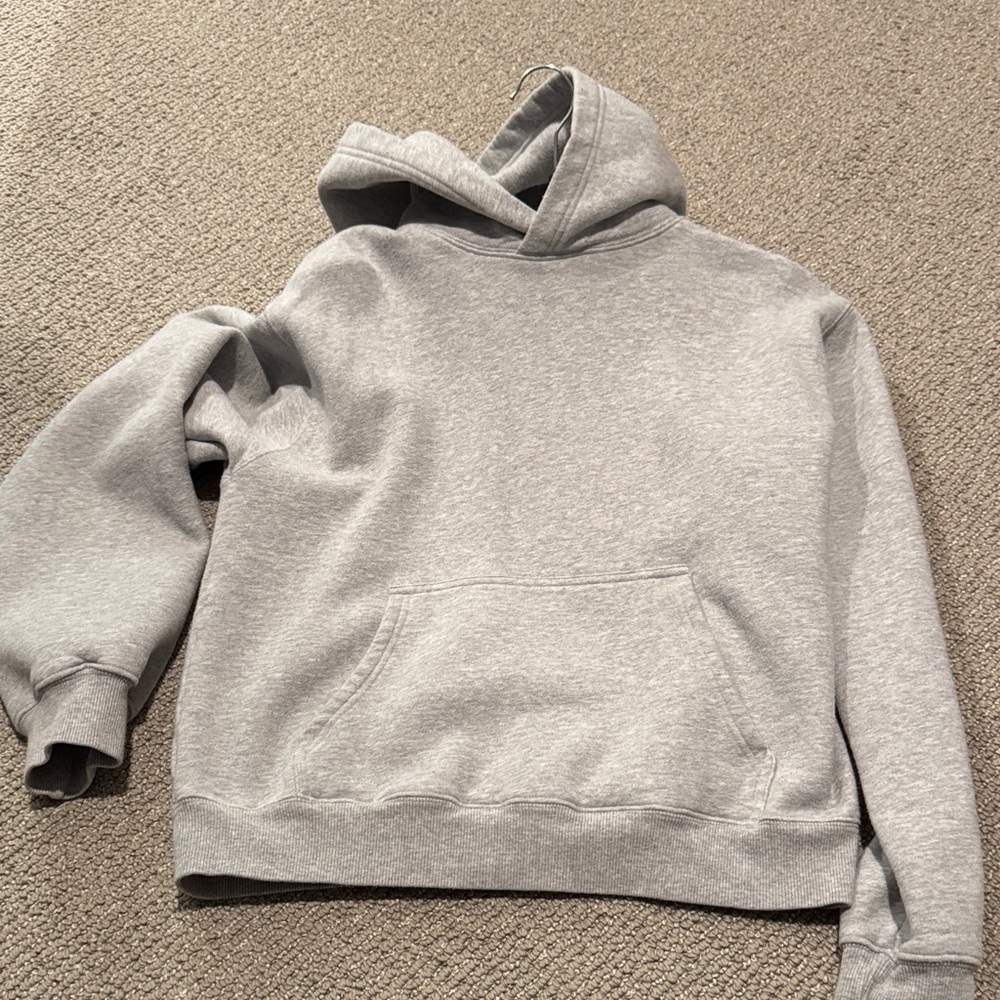 Aritzia Gray Women's Sweater